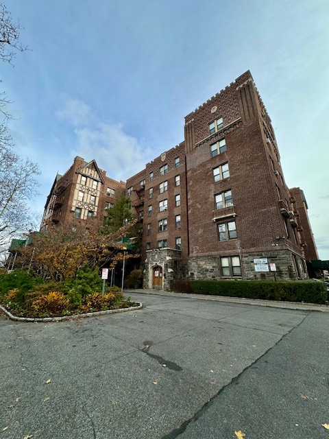 #1 photo, 7 Sherwood Terrace, #2B, Yonkers , NY 10704