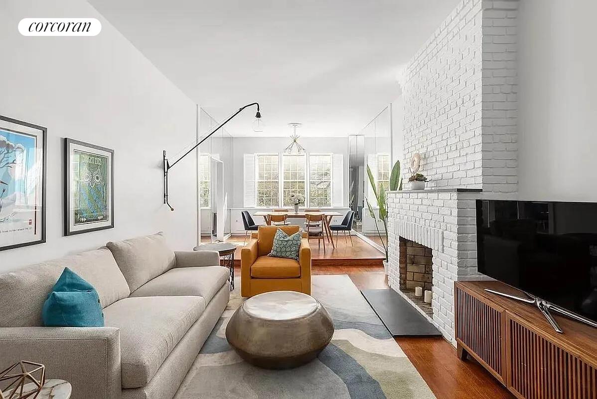 #1 photo, New York City, Greenwich Village , NY 10011