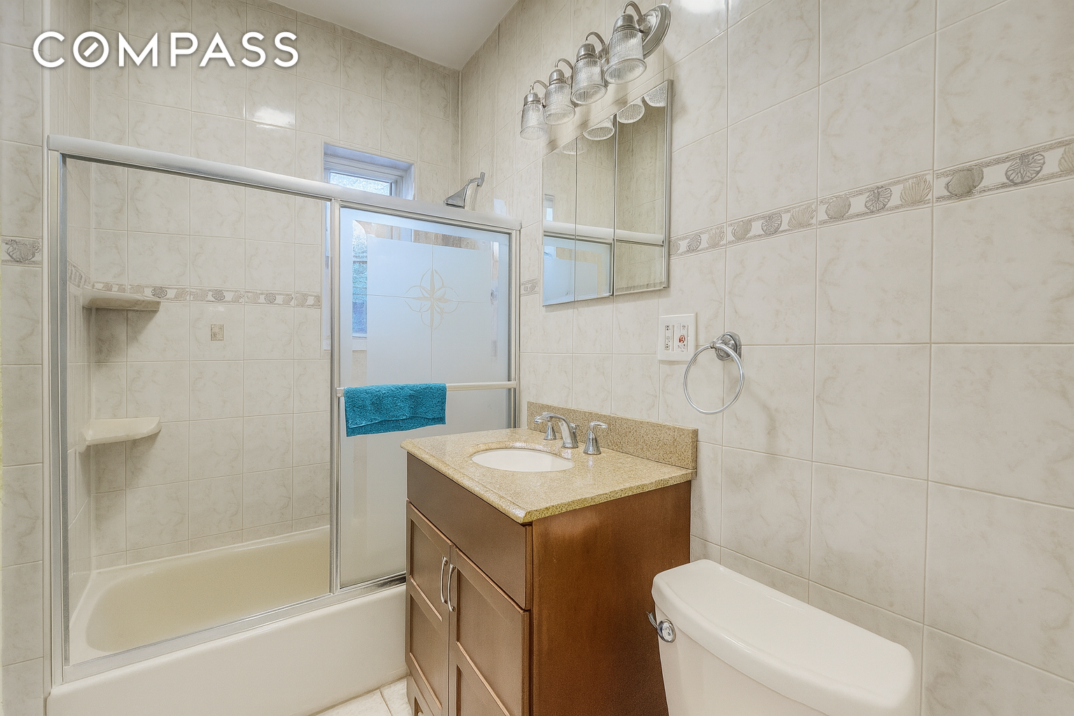 #6 photo, Auburndale, Auburndale , NY 11358