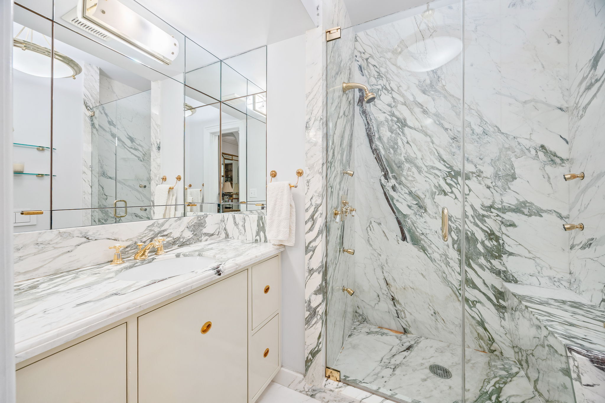 #11 photo, 929 Park Avenue, Upper East Side , NY 10028