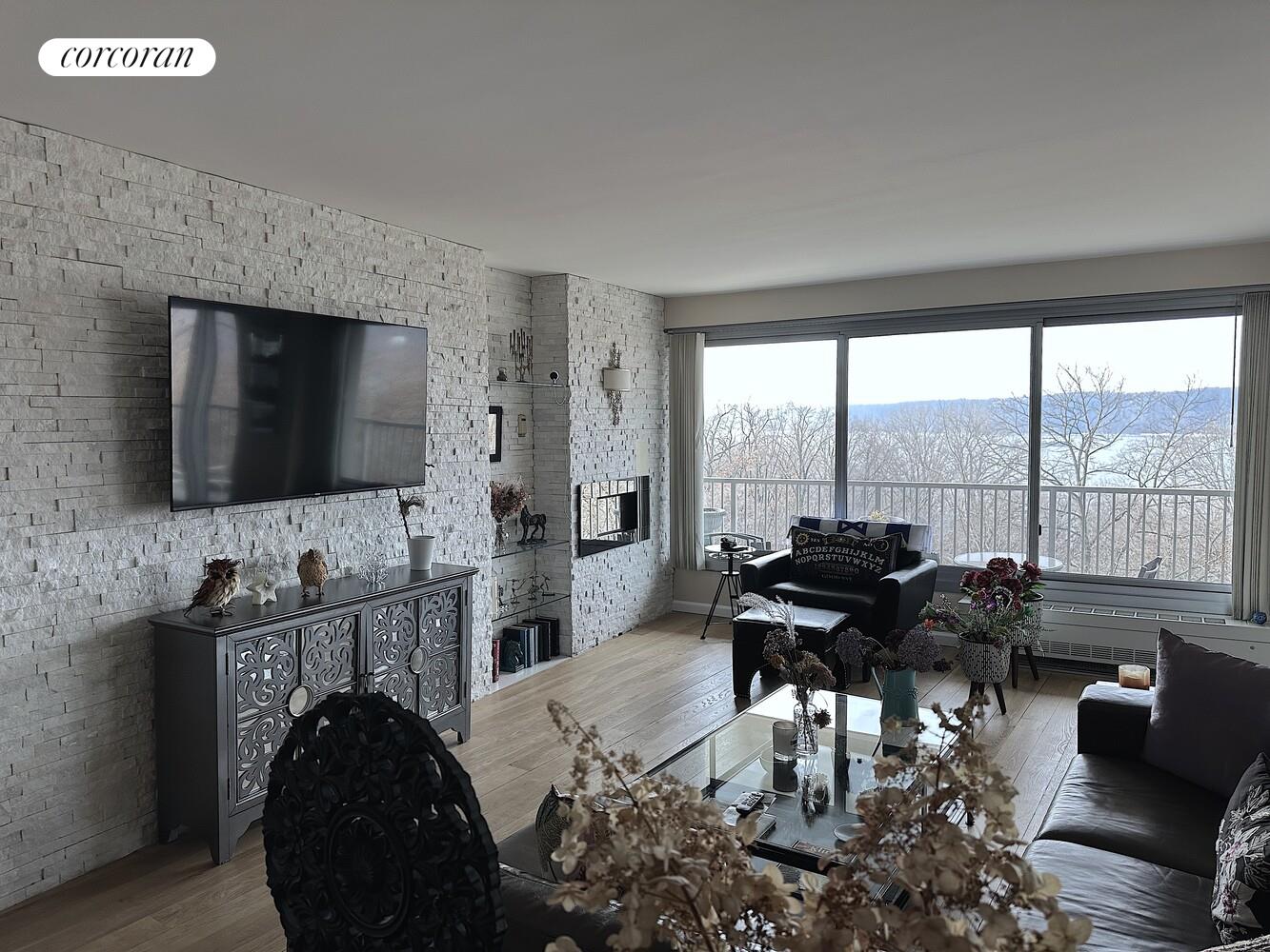 #3 photo, Bronx, Central Riverdale , NY 10471