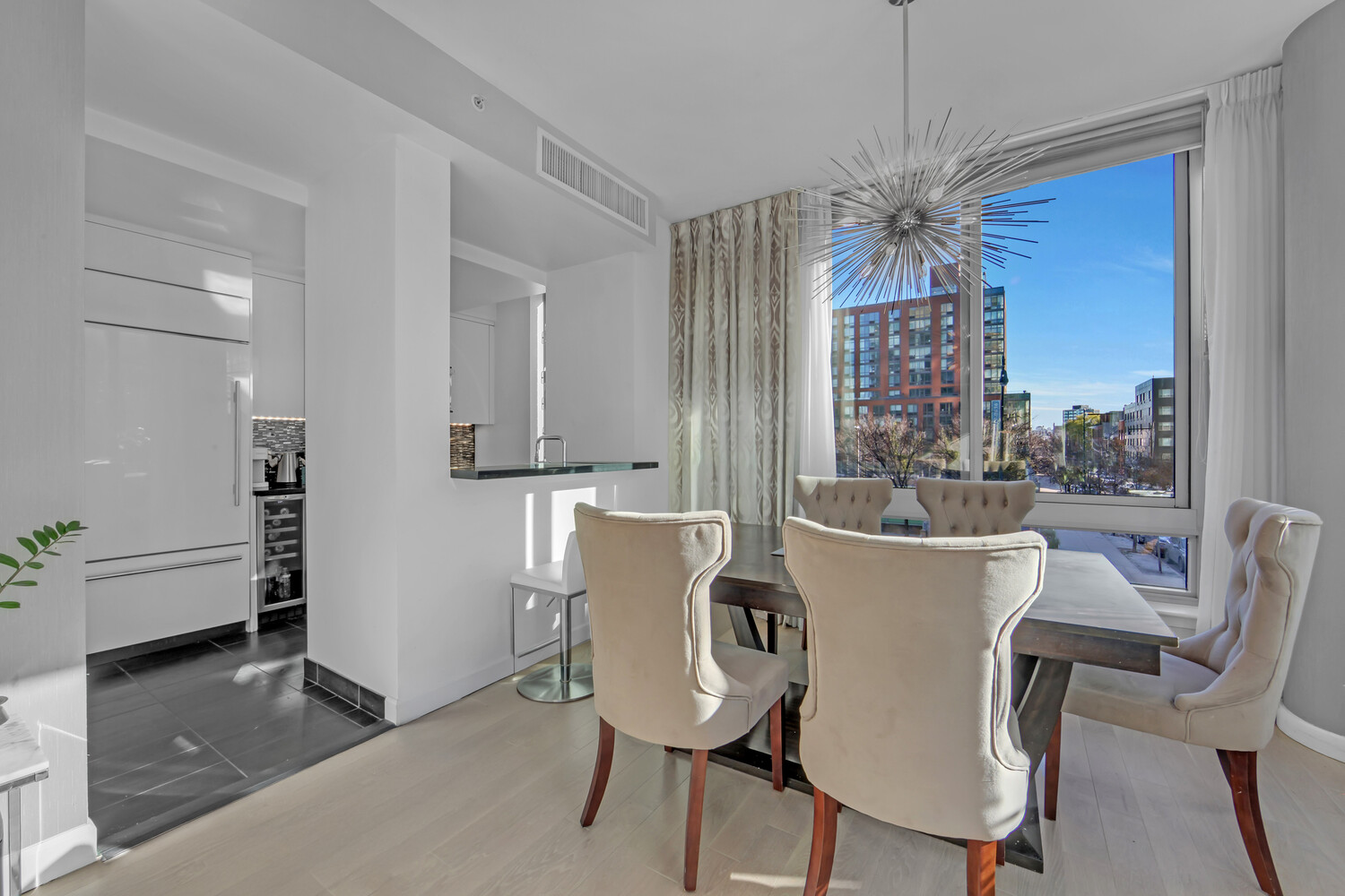 #3 photo, 46-30 CENTER Boulevard, Hunters Point , NY 11109