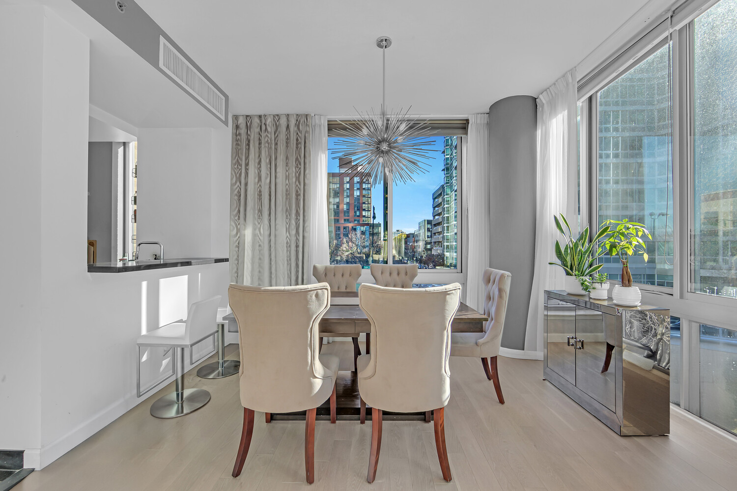 #4 photo, 46-30 CENTER Boulevard, Hunters Point , NY 11109