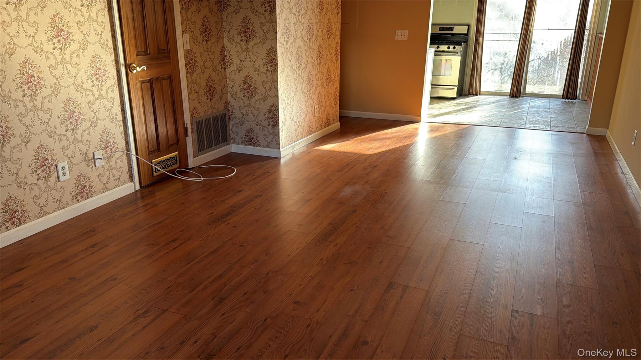 #3 photo, 276 Temple Hill Road, New Windsor , NY 12553