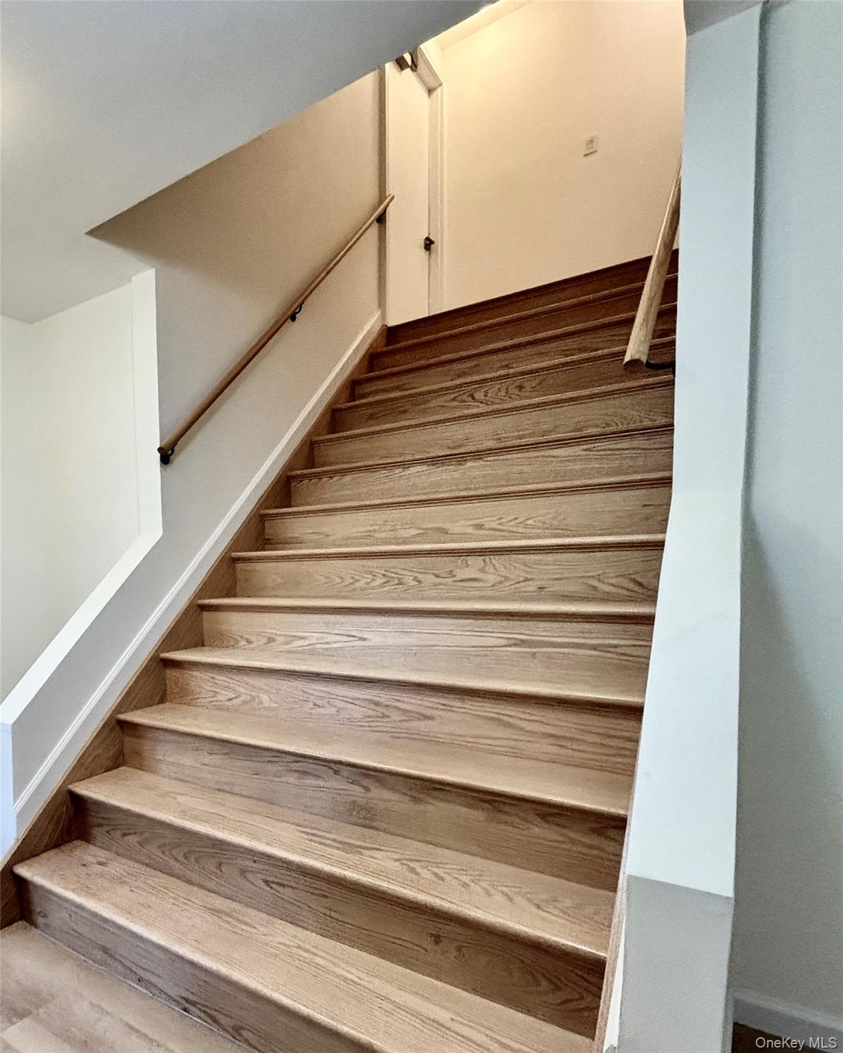 #1 photo, 28 Davis, Beacon , NY 12508