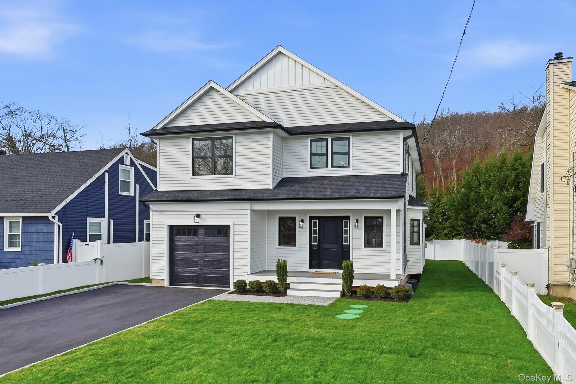 #1 photo, 5 Ketcham Place, Melville , NY 11747