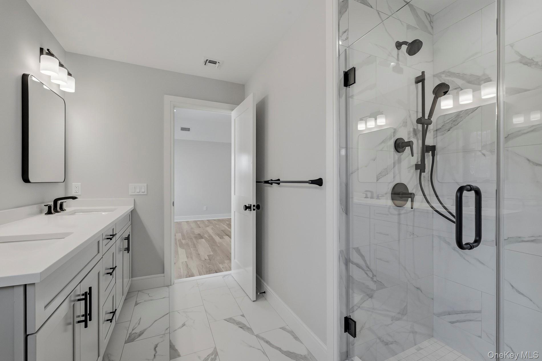 #20 photo, 5 Ketcham Place, Melville , NY 11747