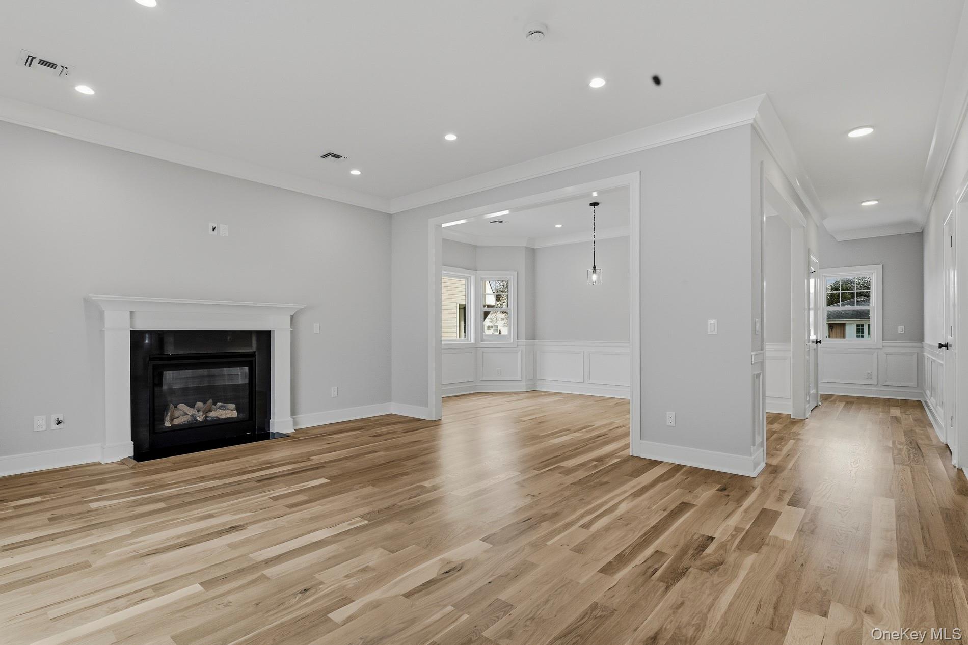 #9 photo, 5 Ketcham Place, Melville , NY 11747