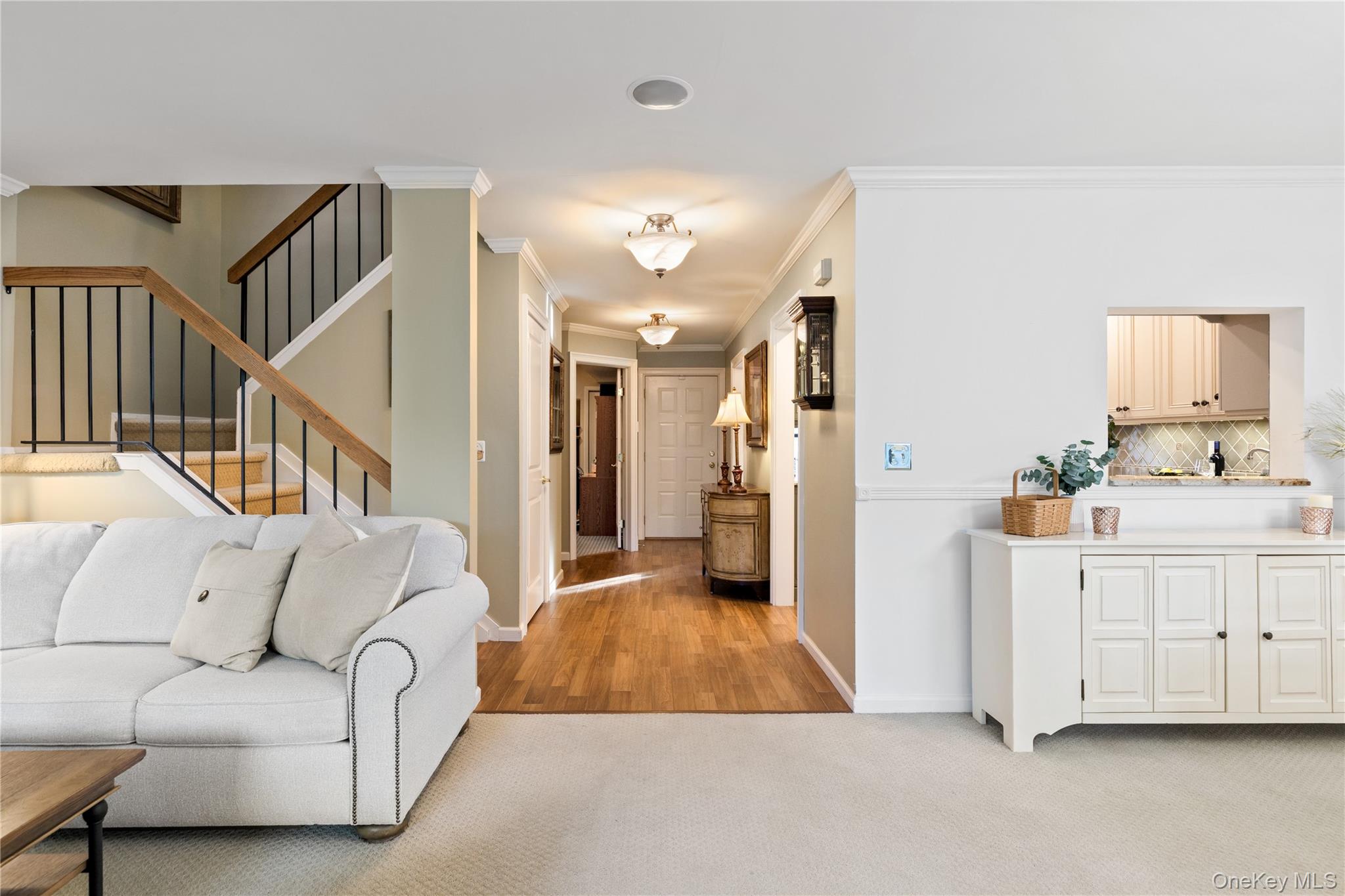 #17 photo, 17 Sutton Place, Islip , NY 11751