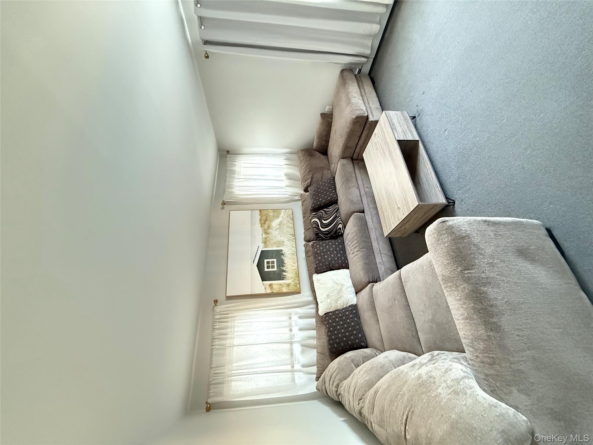 #7 photo, 32 Suffolk Road, Island Park , NY 11558