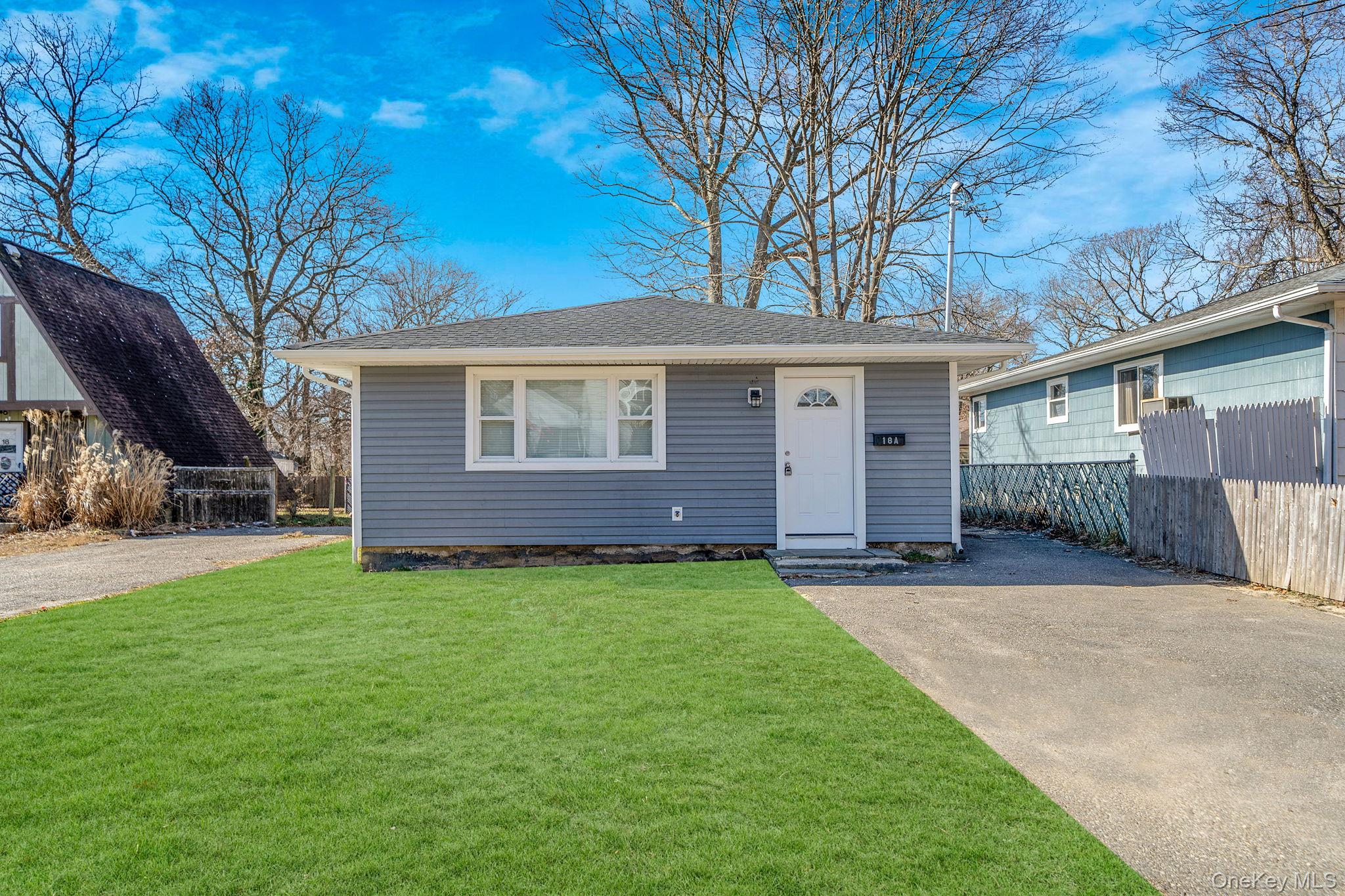 #2 photo, 18A Broadway, Mastic , NY 11950