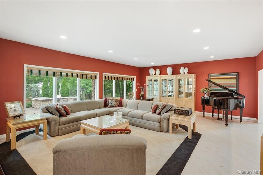 #17 photo, 45 Westcliff Drive, Dix Hills , NY 11746