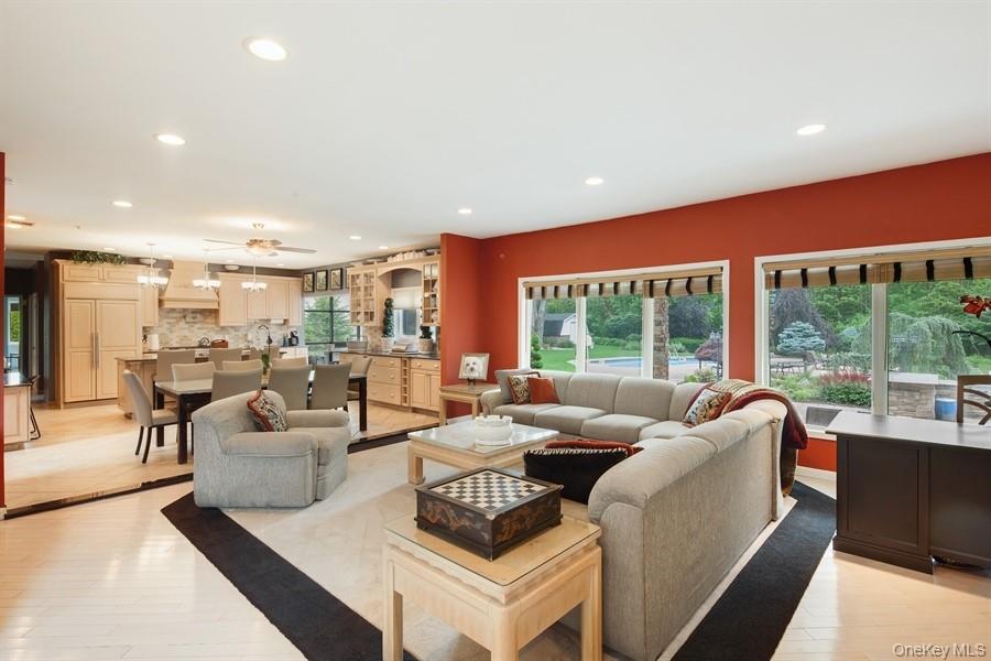 #18 photo, 45 Westcliff Drive, Dix Hills , NY 11746