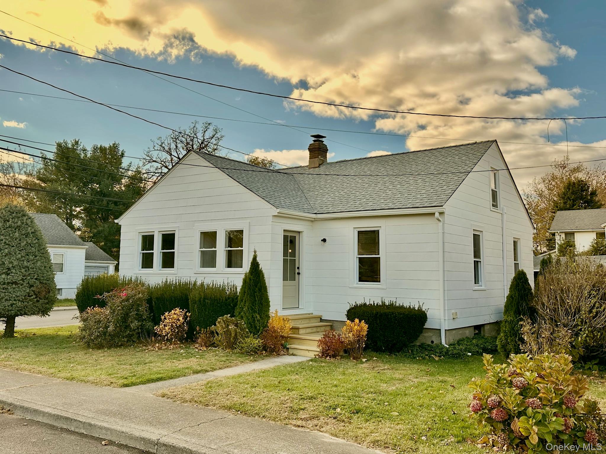 #1 photo, 29 Dinan Street, Beacon , NY 12508