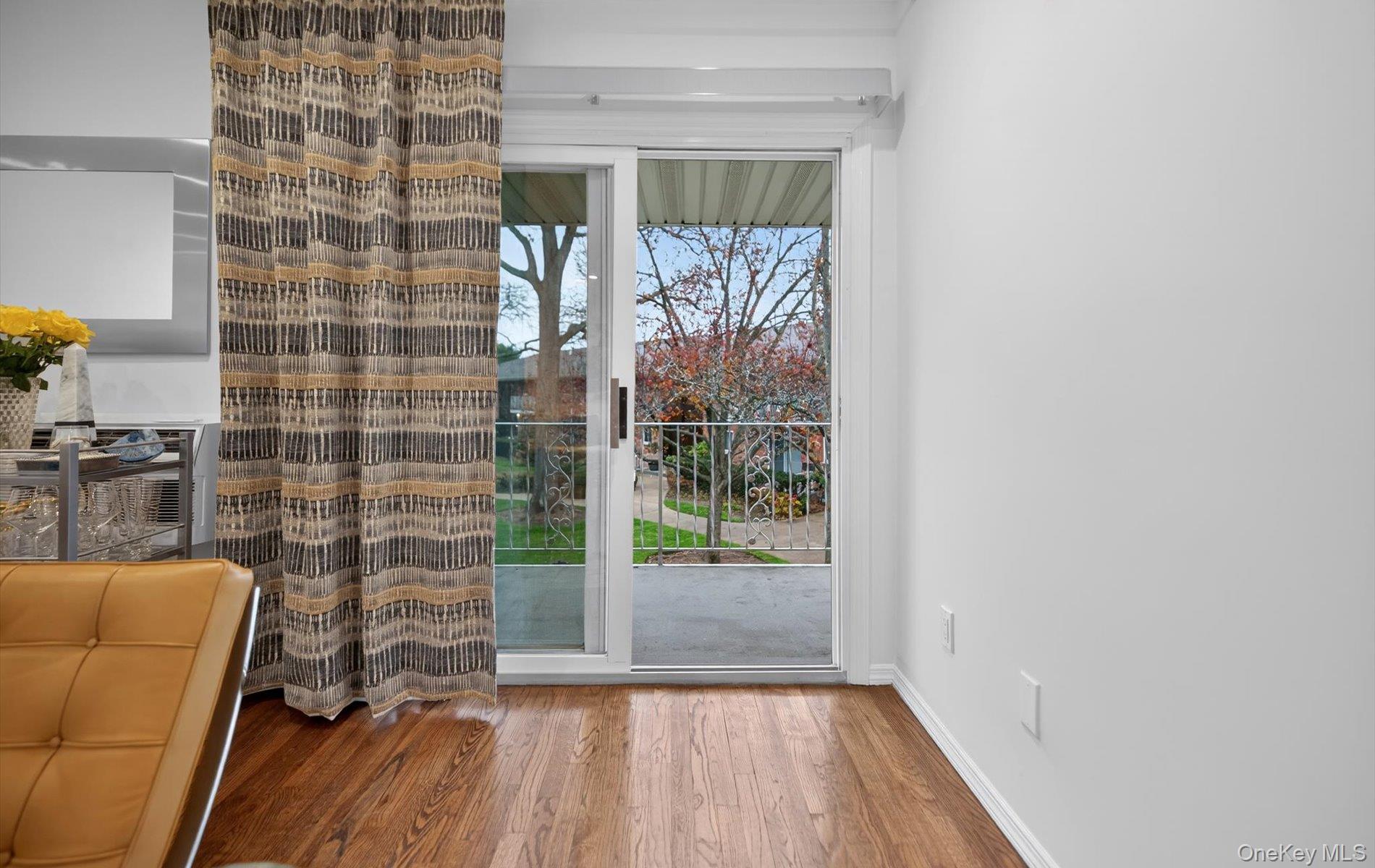 #19 photo, 1 Toms Point Lane, Port Washington , NY 11050