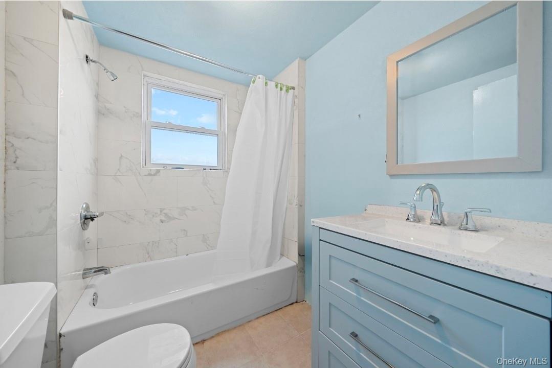 #13 photo, 225 Windsor Parkway, Hempstead , NY 11550