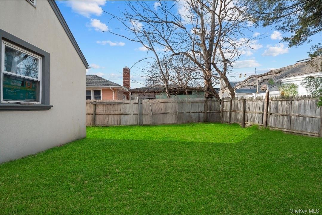 #18 photo, 225 Windsor Parkway, Hempstead , NY 11550