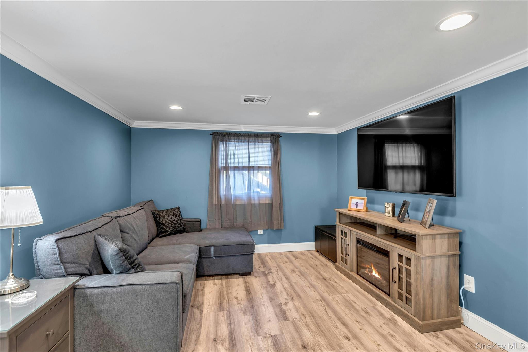 #20 photo, 3495 Roanoke Street, Seaford , NY 11783