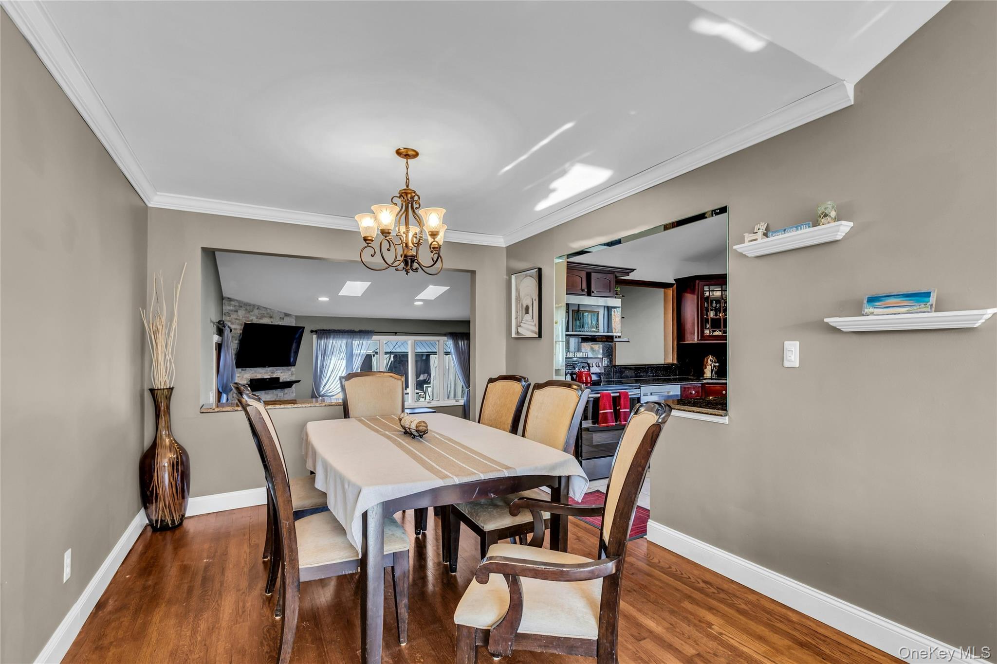 #5 photo, 3495 Roanoke Street, Seaford , NY 11783