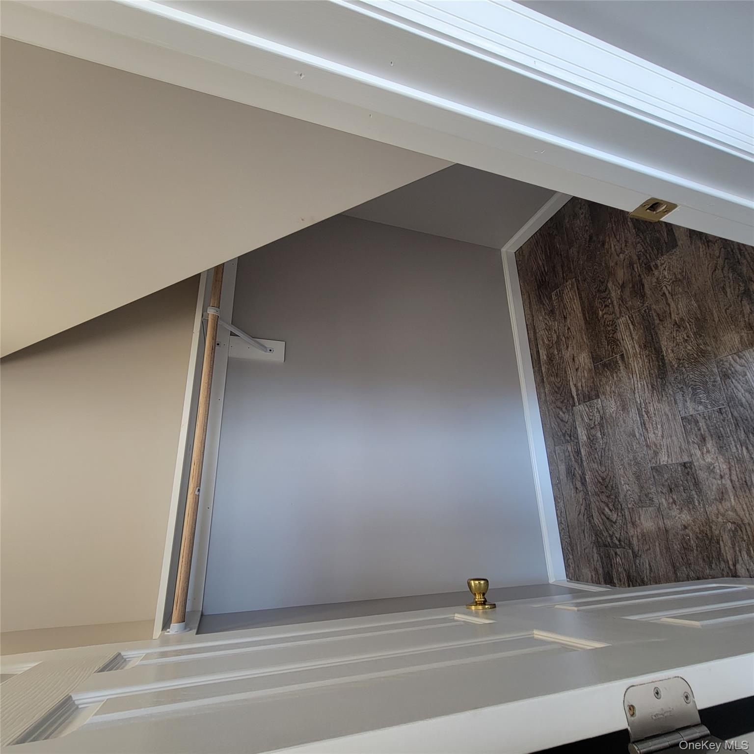 #3 photo, 19 Railroad Street, Greenlawn , NY 11740