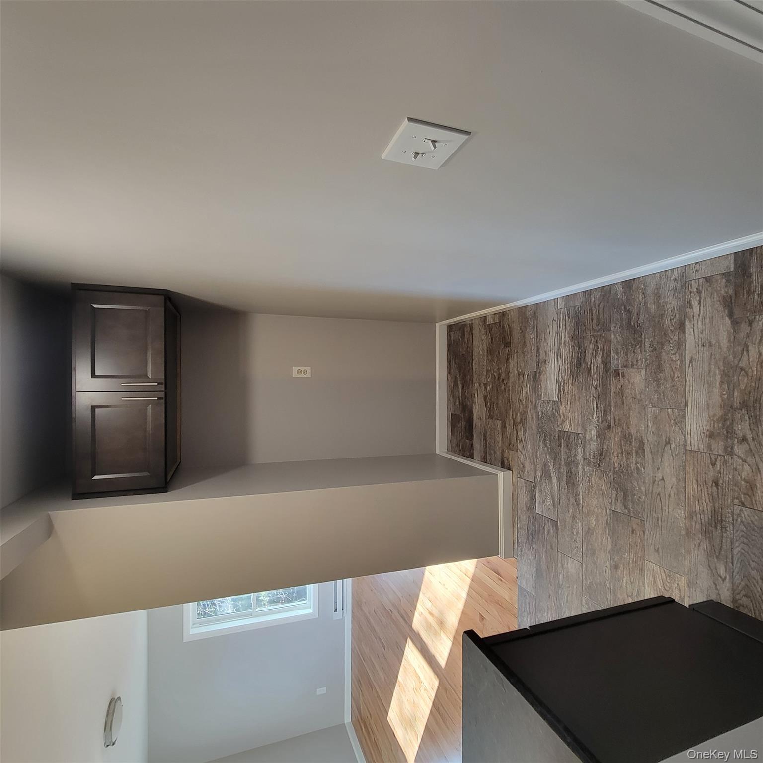 #5 photo, 19 Railroad Street, Greenlawn , NY 11740