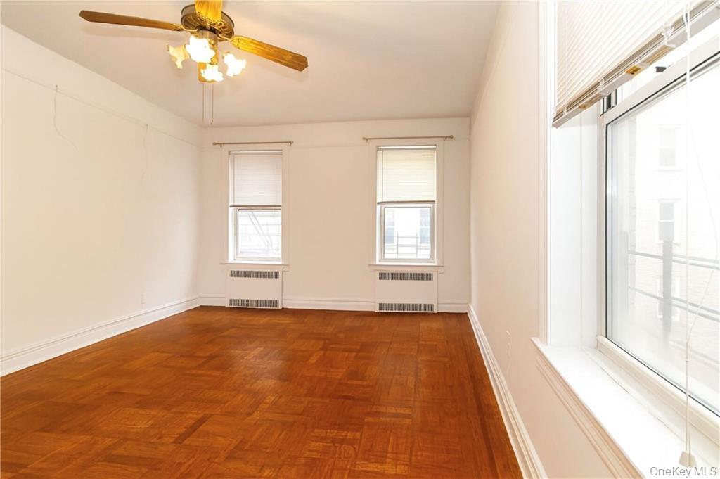 #15 photo, 868 E 7th Street, Brooklyn , NY 11230