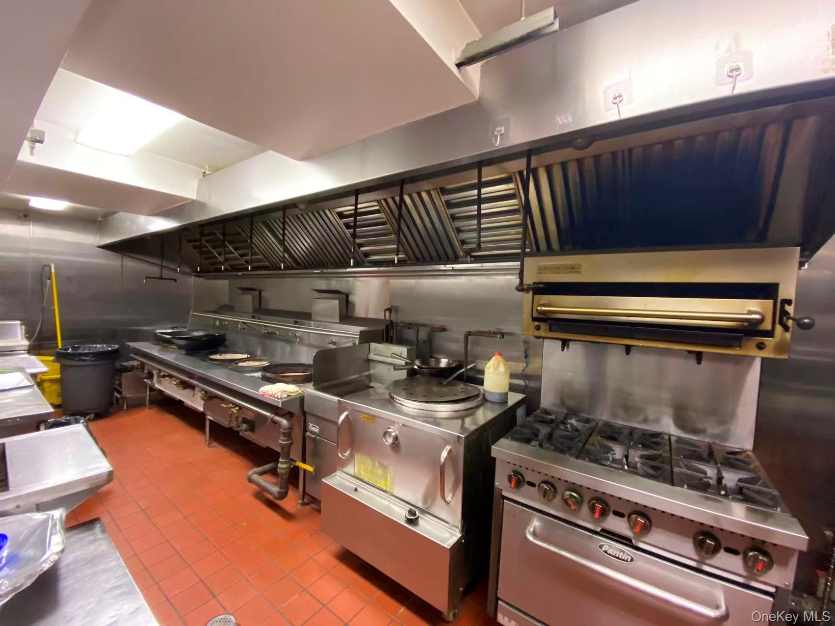 #4 photo, 9019 Corona Ave, Elmhurst , NY 11373