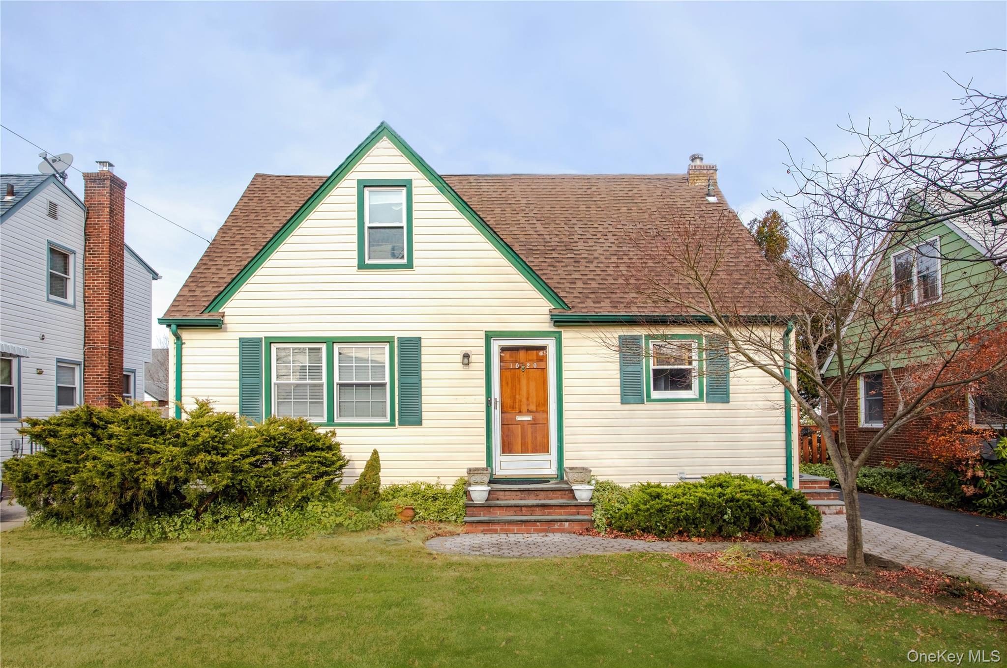 #2 photo, 1020 Polk Avenue, Franklin Square , NY 11010