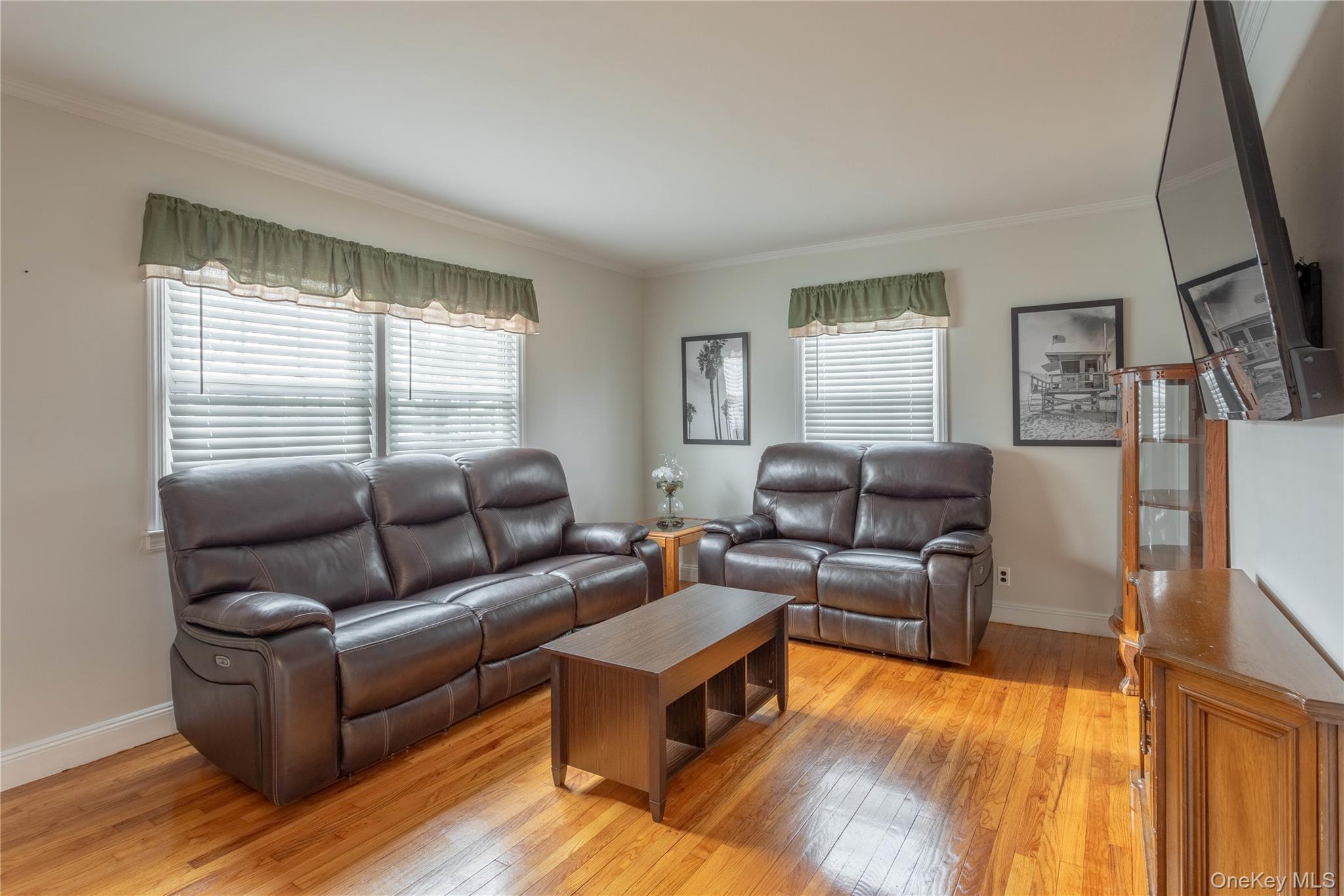 #3 photo, 1020 Polk Avenue, Franklin Square , NY 11010