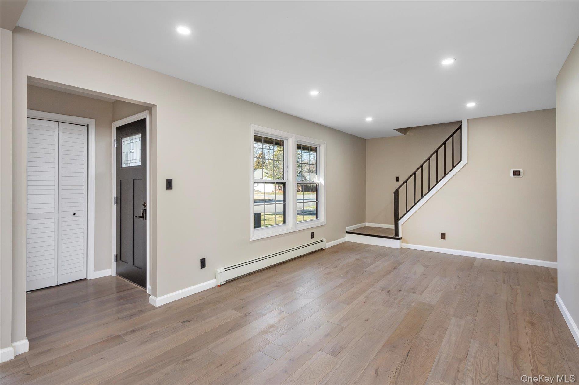 #11 photo, 41 Embargo Place, North Babylon , NY 11703