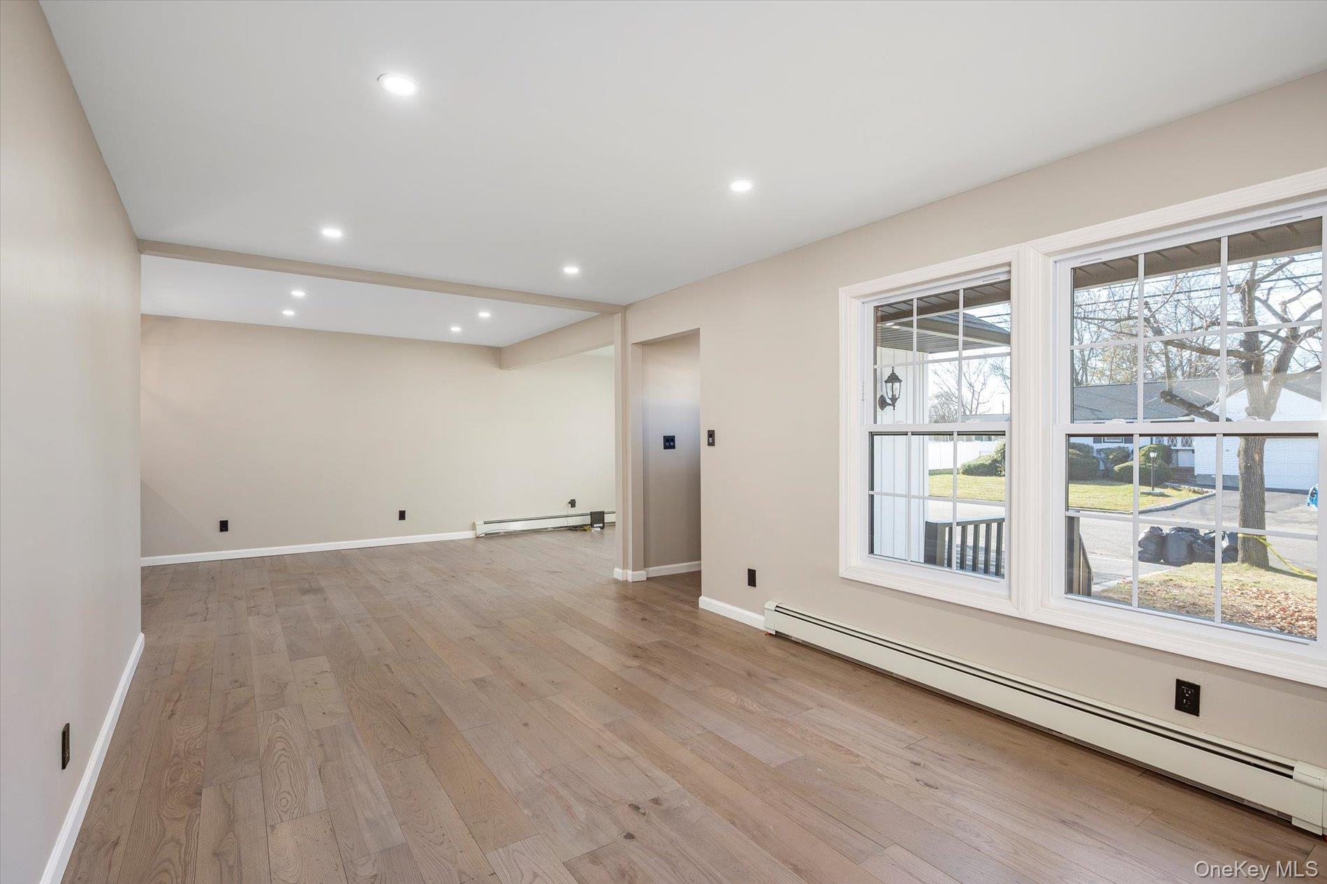 #13 photo, 41 Embargo Place, North Babylon , NY 11703