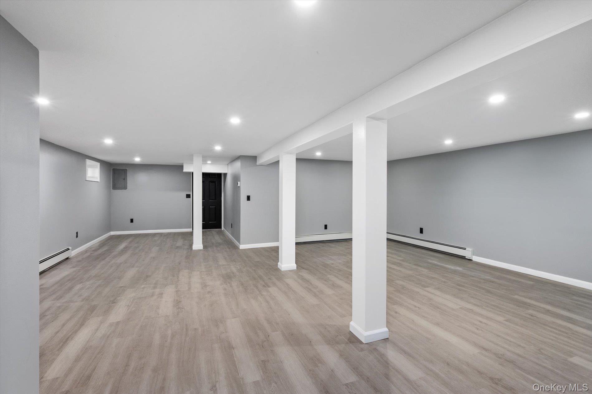 #20 photo, 41 Embargo Place, North Babylon , NY 11703