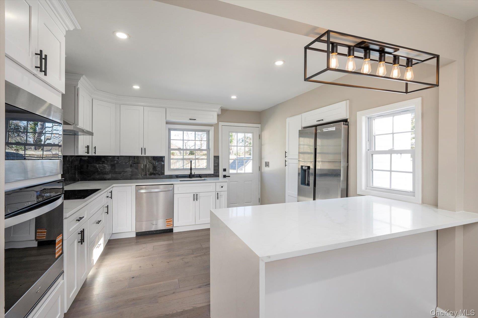 #7 photo, 41 Embargo Place, North Babylon , NY 11703