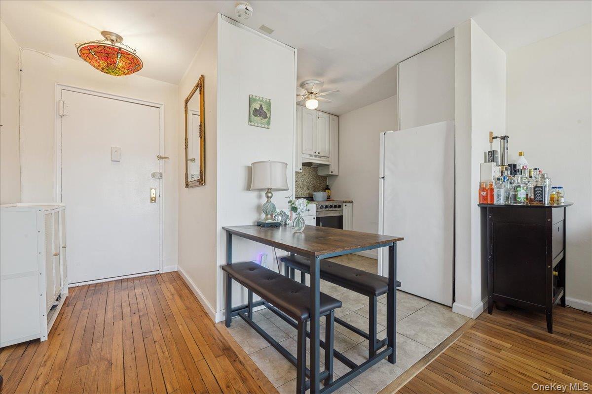 #9 photo, 855 E Broadway, Long Beach , NY 11561