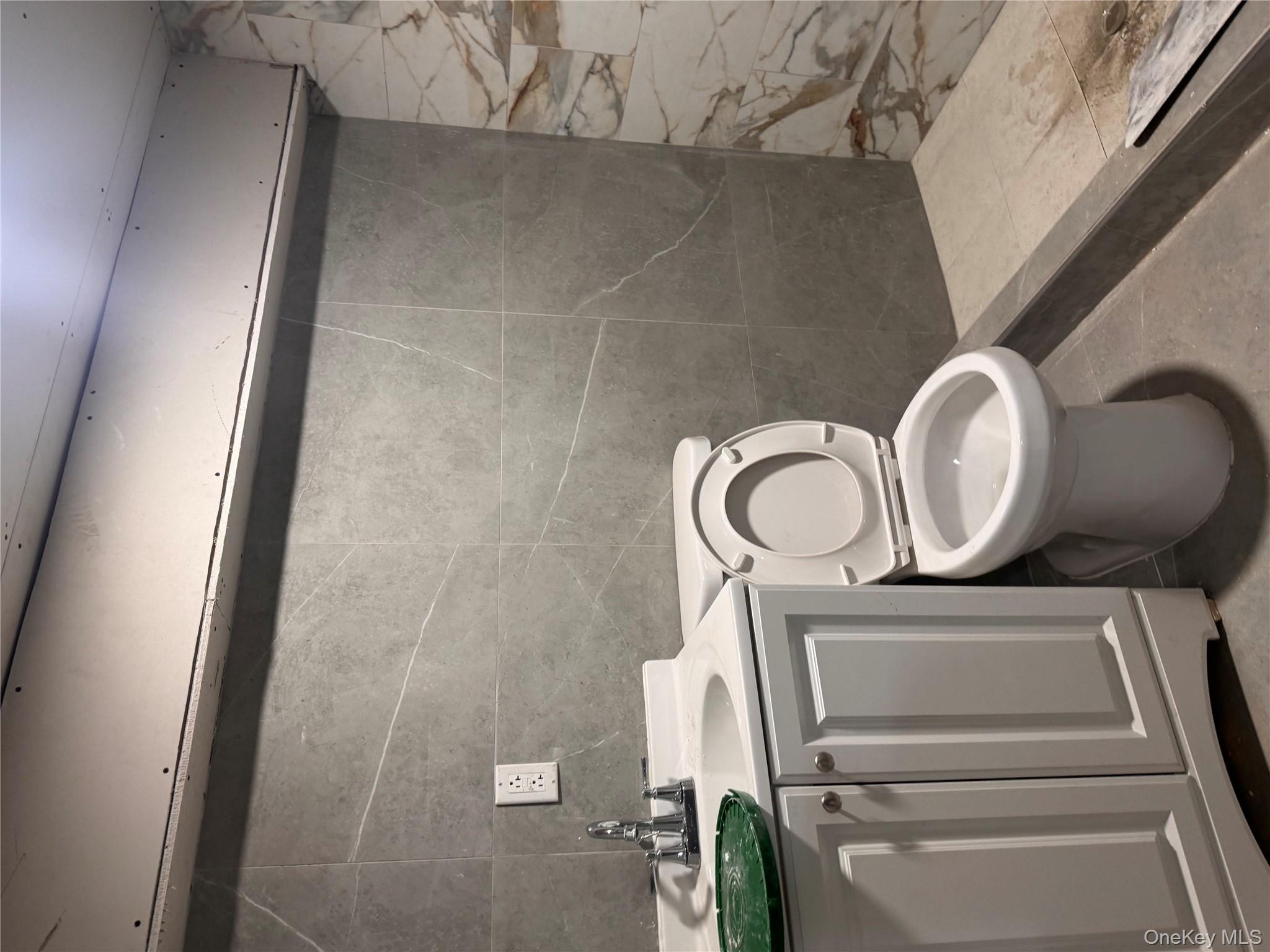 #2 photo, 433 Jerome St., Brooklyn , NY 11207