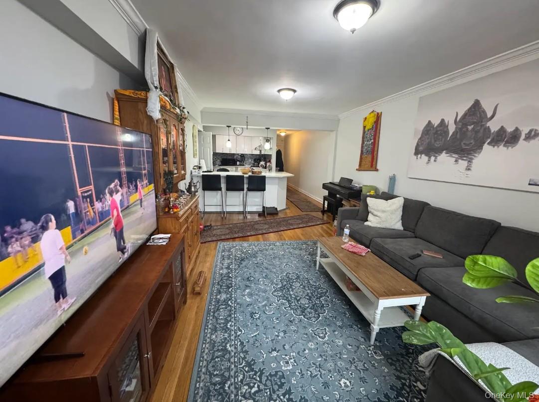 #8 photo, 65-39 108 Street, 뉴욕퀸즈 Forest Hills , NY 11375