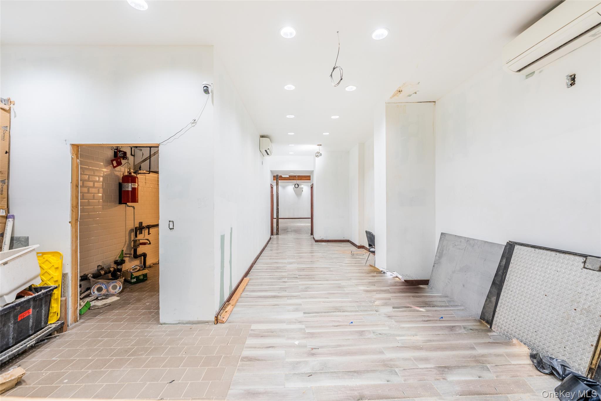 #12 photo, 107-10 Jamaica Avenue, Richmond Hill , NY 11418