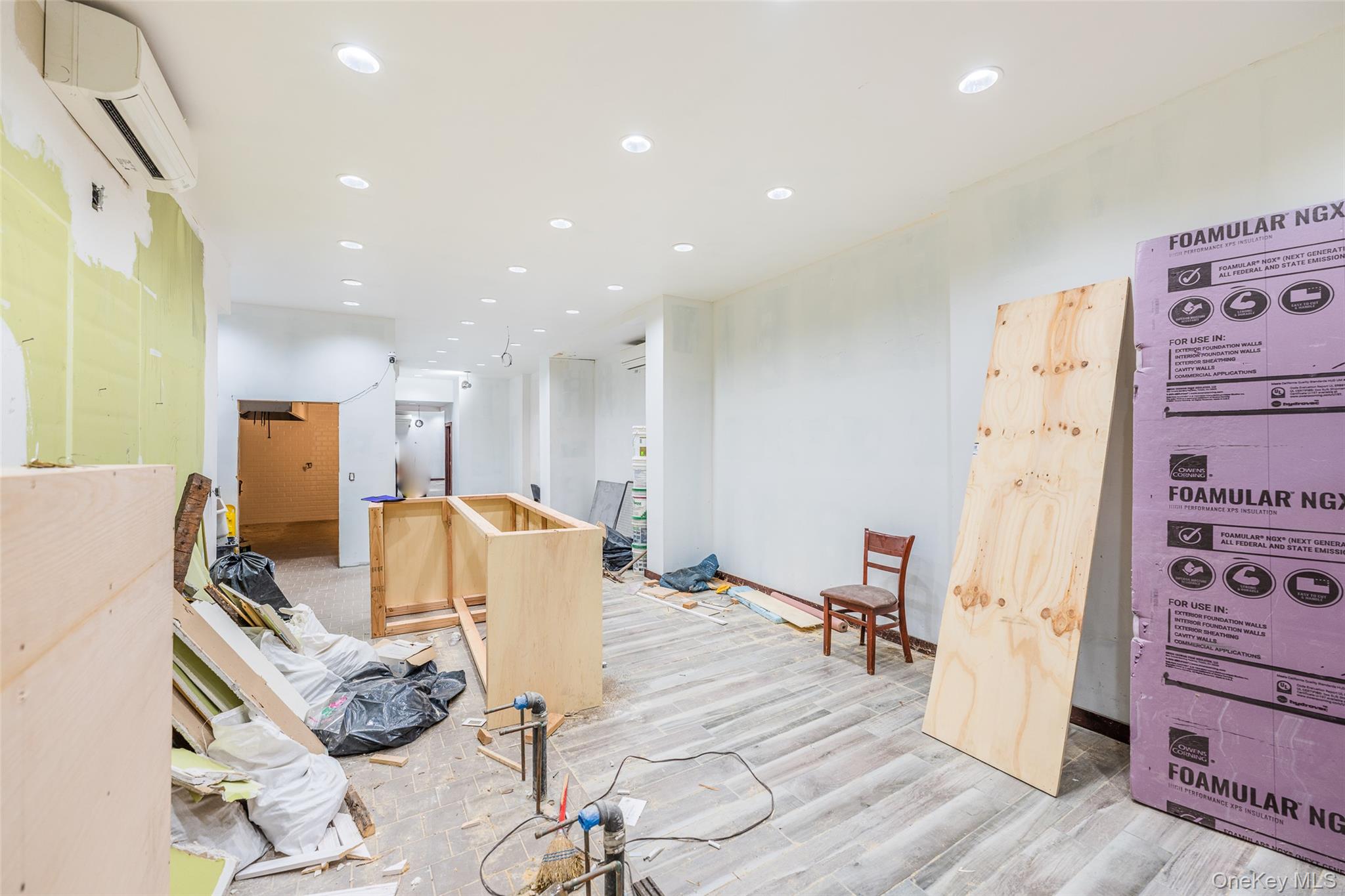 #16 photo, 107-10 Jamaica Avenue, Richmond Hill , NY 11418