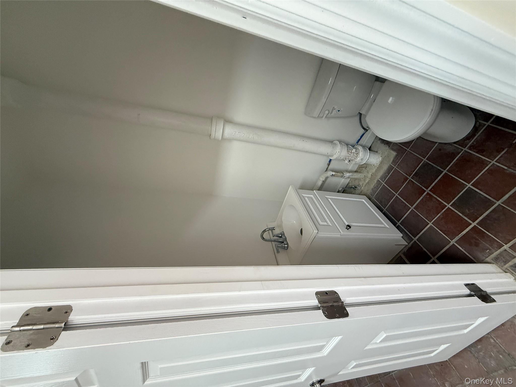 #7 photo, 1354 Newbridge Road, Bellmore , NY 11730