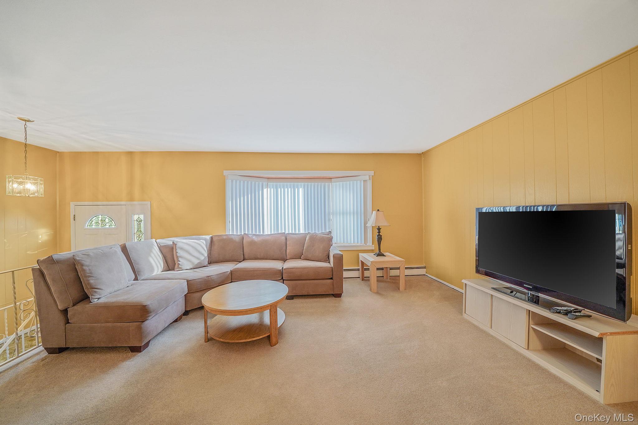 #15 photo, 126 W 3rd Street, Deer Park , NY 11729