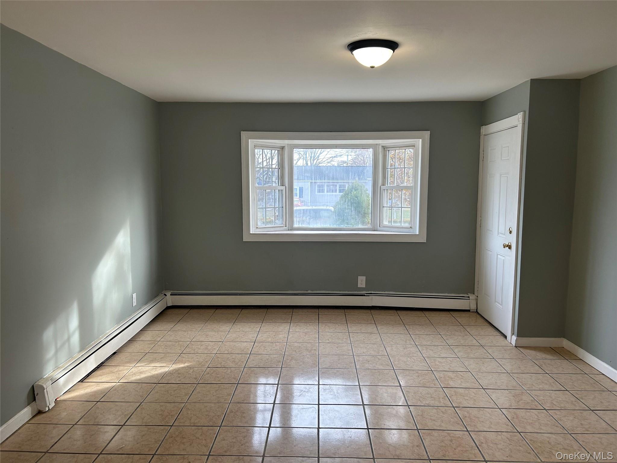 #7 photo, 49 Doolittle Street, Brentwood , NY 11717