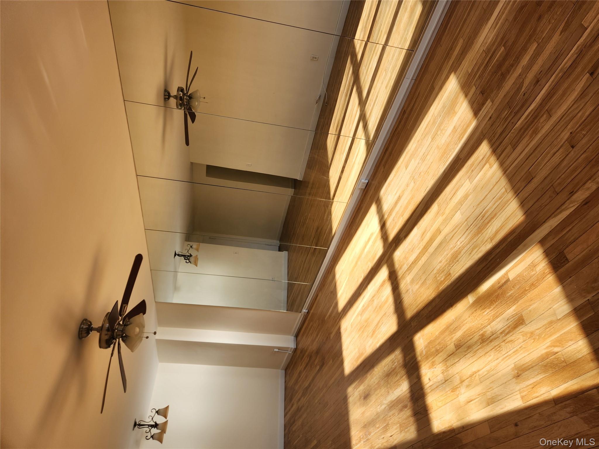 #10 photo, 23-55 Bell Boulevard, 皇后區 貝塞 Bayside , NY 11360