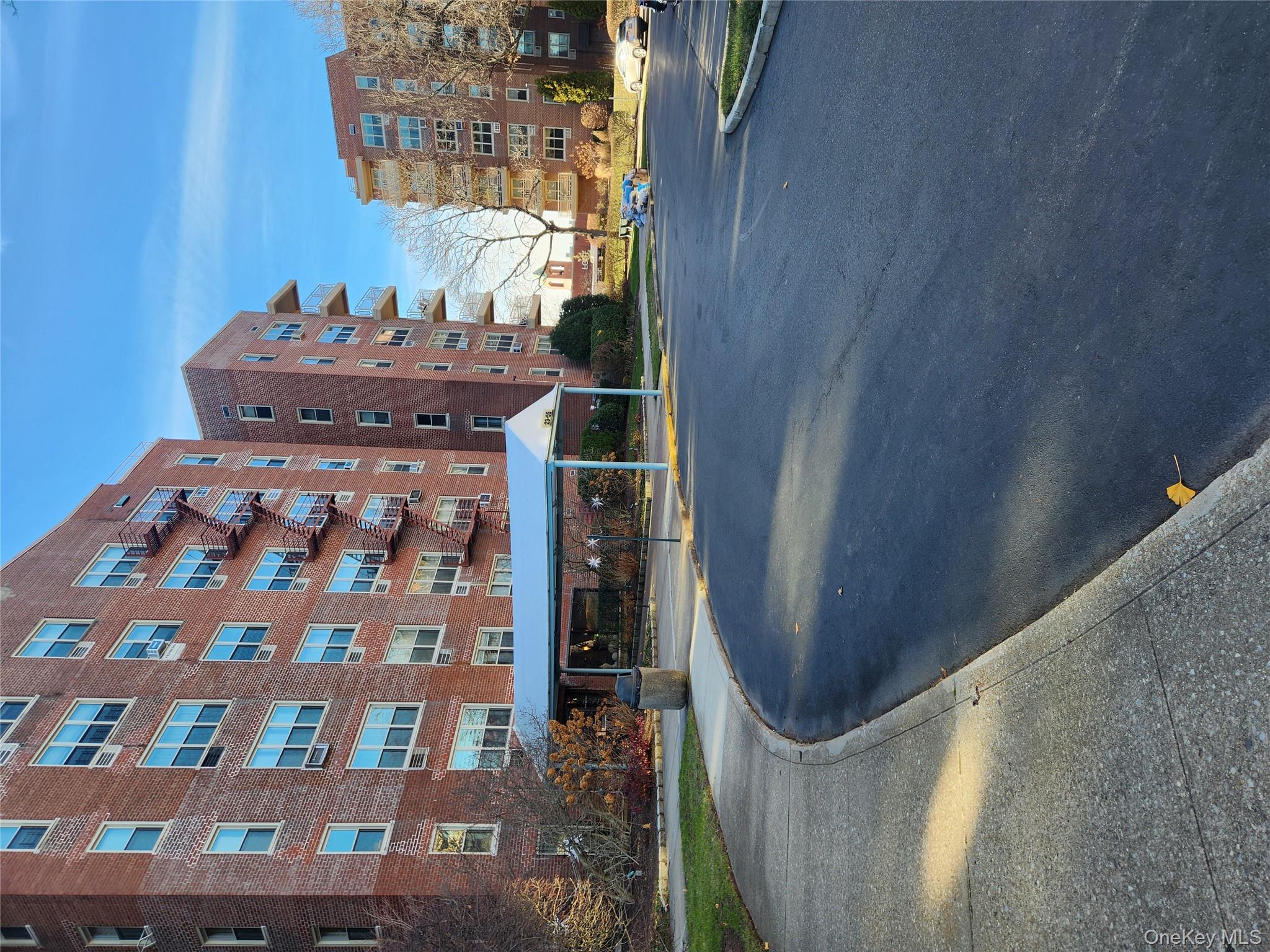 #2 photo, 23-55 Bell Boulevard, 皇后區 貝塞 Bayside , NY 11360