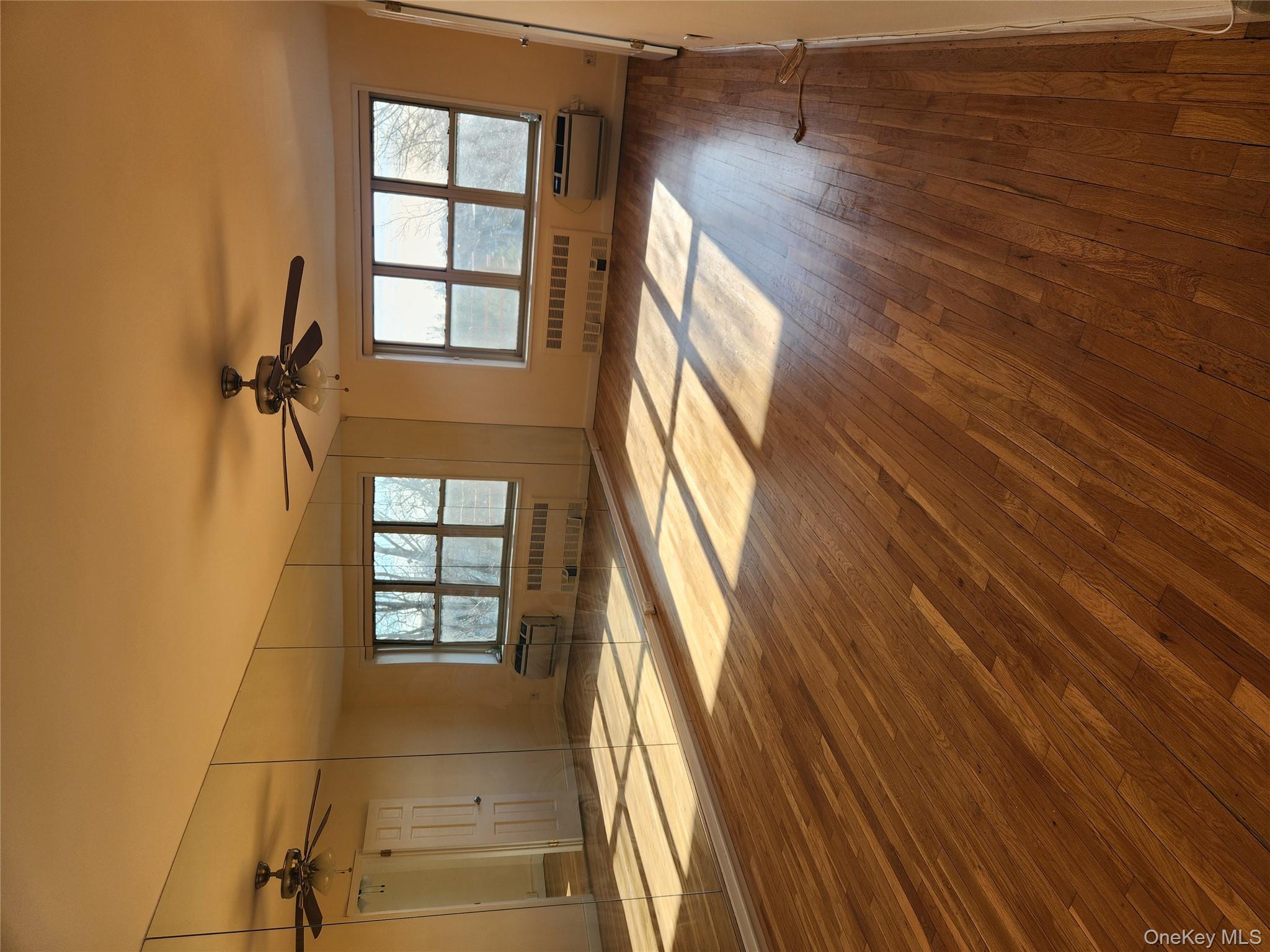 #6 photo, 23-55 Bell Boulevard, 皇后區 貝塞 Bayside , NY 11360