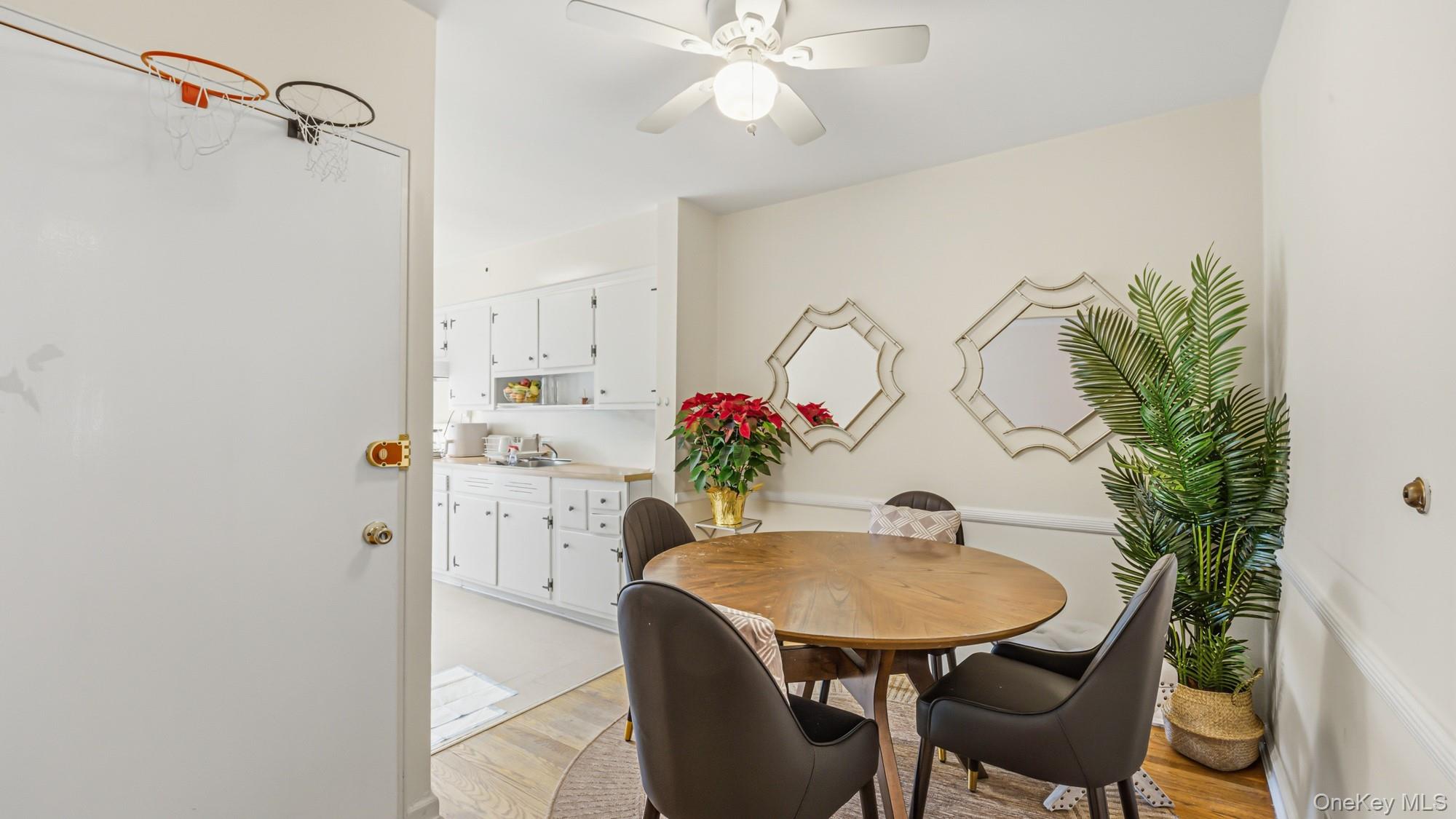 #12 photo, 14101 Jewel Avenue, Flushing , NY 11367