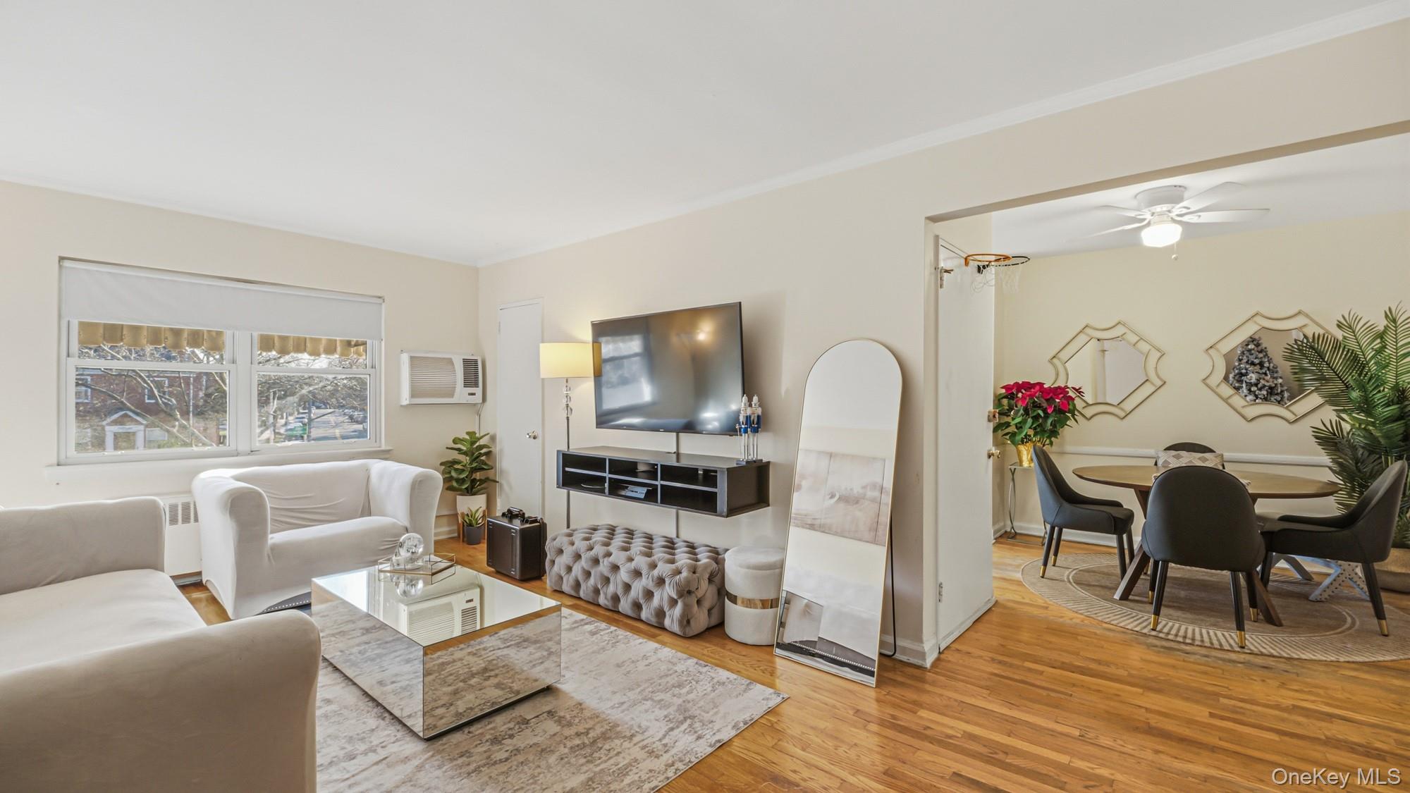 #13 photo, 14101 Jewel Avenue, Flushing , NY 11367