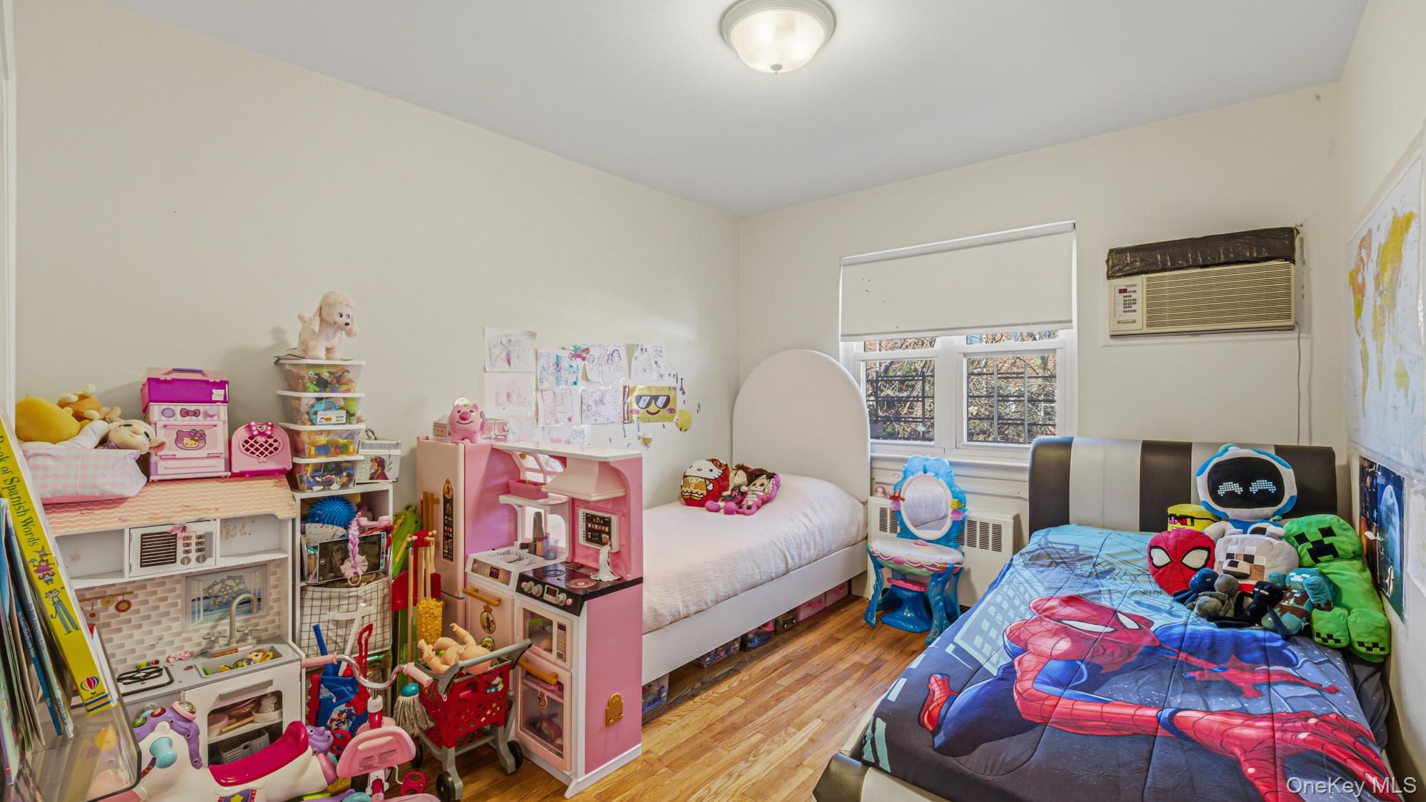 #20 photo, 14101 Jewel Avenue, Flushing , NY 11367