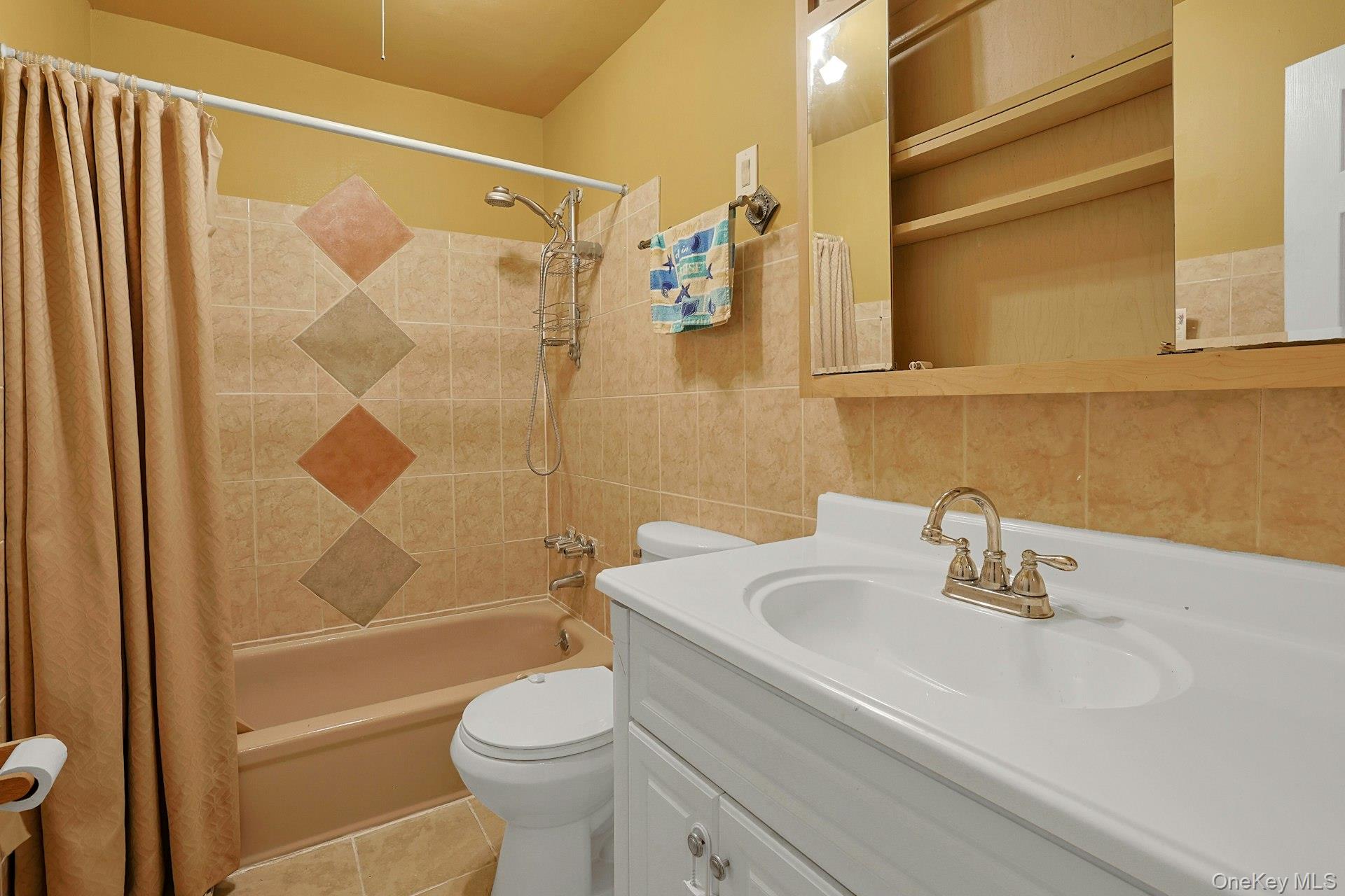 #15 photo, 205 Sneden Place, Spring Valley , NY 10977