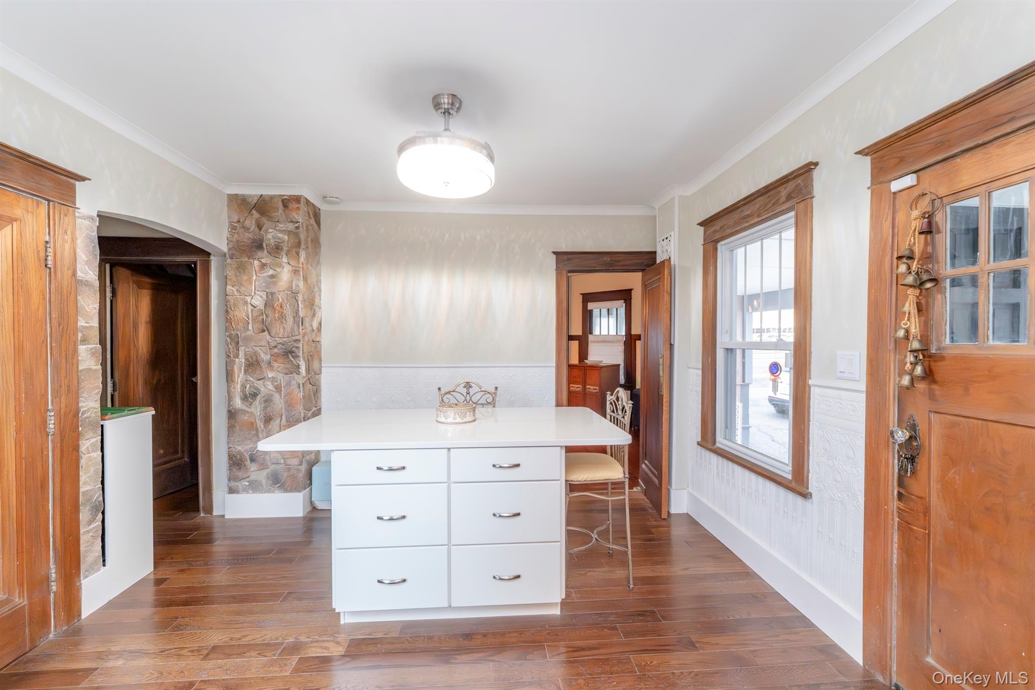 #19 photo, 306-308 Broadway, Port Ewen , NY 12466