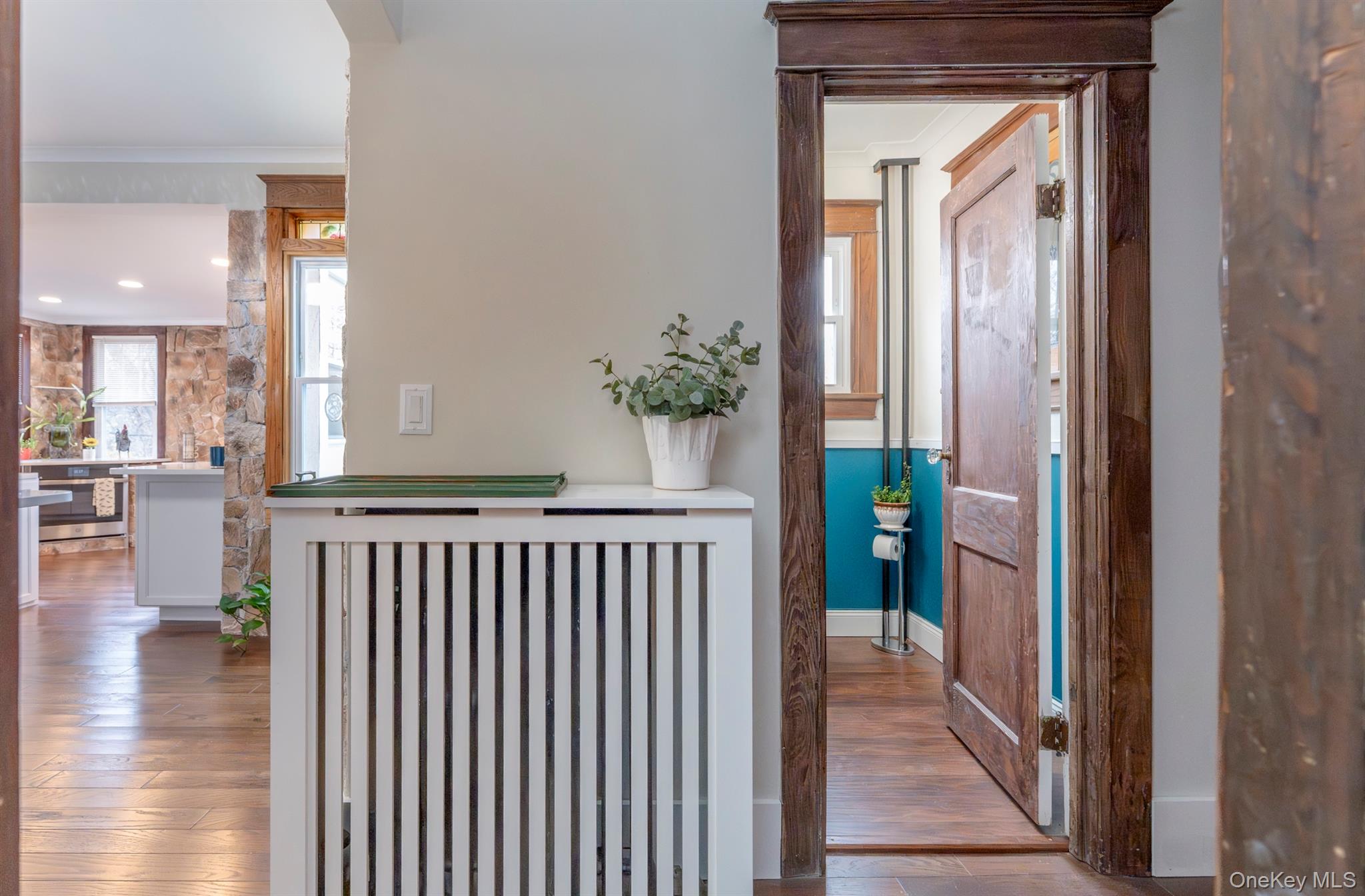 #20 photo, 306-308 Broadway, Port Ewen , NY 12466